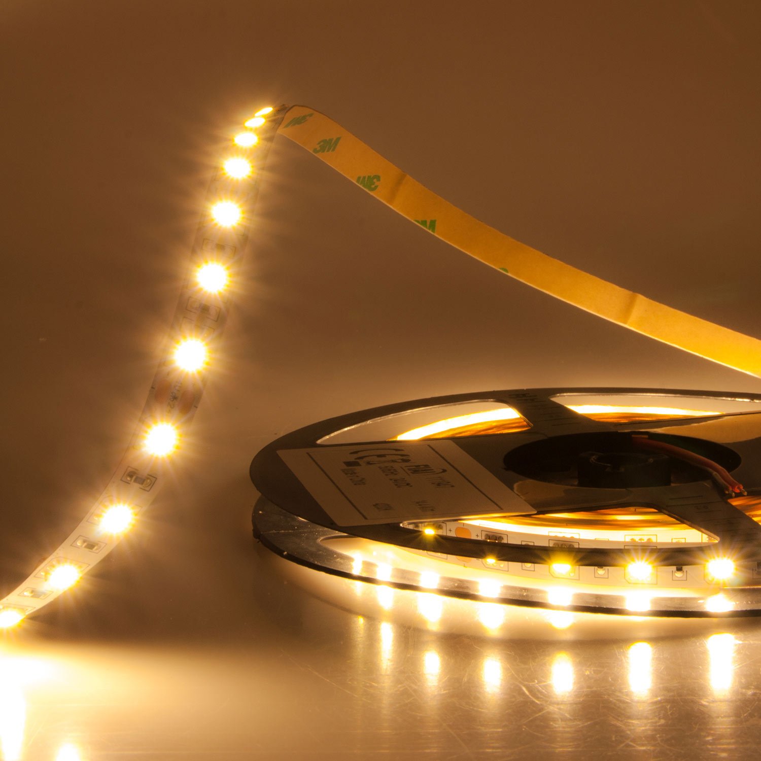 112058_1_iso ISOLED 112058 LED SIL825 Flexband, 24V DC, 14,4W, IP20, 2500K, 5m Rolle, 60 LED/m – Bild 1