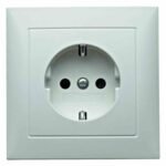 BERKER 47229909 S.1 Steckdose, 1f, polarweiß, matt, Unterputz, mit erhöhtem Berührungsschutz, horizontal/vertikal, IP20, Vollplatte