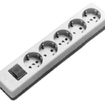 SCHURRER K1050ZL/KWS Tischverteiler 5-fach mit 1.5m Zuleitung 3x1mm², 90° gedreht, weiß, mit Schalter  Verpackungseinheit:1ST