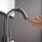 HANSGROHE 32070000 hansgrohe Talis S Einhebel-Waschtischmischer 200 mit Schwenkauslauf und Zugstangen-Ablaufgarnitur, Chrom 32070XXX Verpackungseinheit:1ST