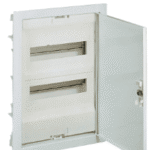 LEGRAND 001432 Unterputz Kleinverteiler 2-reihig 24+4TE mit Metalltür, Signalweiß, IP30 001432 EKINOXE Verpackungseinheit:1ST