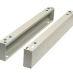 DSOT1210-- Sockel Seitenprofilpaar T=1000 H120 für Datenschrank RAL7035<br><u>Verkaufseinheit: 1VE</u>