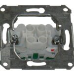 EL111200-- UP-Einsatz Ausschalter 2-polig Steckklemmen<br><u>Verkaufseinheit: 1Stk</u>