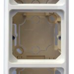 EL234314-- AP-Gehäuse 3-fach komplett inklusive Rahmen, reinweiß<br><u>Verkaufseinheit: 1Stk</u>