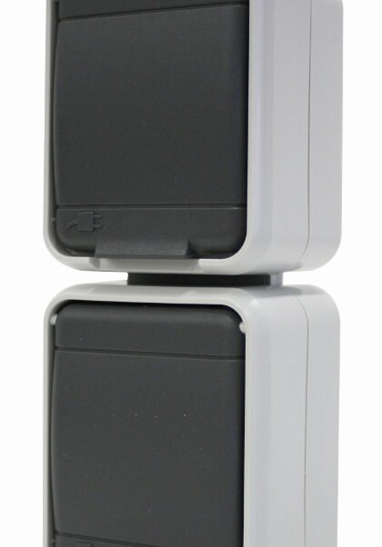 EL445419-- AP IP44 2-fach Steckdose senkrecht, Steckklemme, basaltgrau<br><u>Verkaufseinheit: 1Stk</u>