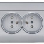 EV121061-- Doppelsteckdose mit Erdungsstift, Schraubklemmen, Silber<br><u>Verkaufseinheit: 1Stk</u>