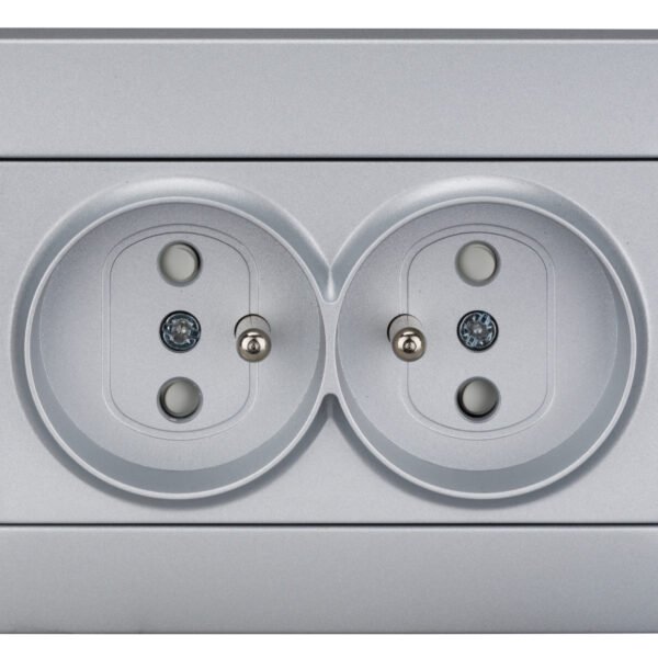 EV121061-- Doppelsteckdose mit Erdungsstift, Schraubklemmen, Silber<br><u>Verkaufseinheit: 1Stk</u>