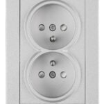 EV121361-- Doppelsteckdose mit Erdungsstifte, Schraubklemmen, Silber<br><u>Verkaufseinheit: 1Stk</u>