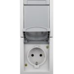 EV211015-- Kombination Wechselschalter-Steckdose, senkrecht, IP54<br><u>Verkaufseinheit: 1Stk</u>