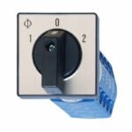 IN022031-- Umschalter, Fronteinb. Zentralbefest., 20A, 4-polig, 1-0-2<br><u>Verkaufseinheit: 1Stk</u>