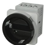 IN8E1332-- Hauptschalter 3-polig, Fronteinbau 4-Lochbef. 20A, 7,5kW<br><u>Verkaufseinheit: 1Stk</u>