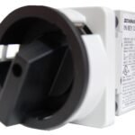 IN8E1337-- Hauptschalter 3-polig, Fronteinbau 4-Lochbef. 63A, 22kW<br><u>Verkaufseinheit: 1Stk</u>