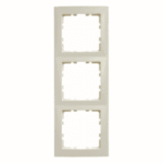 BERKER 10138982 Rahmen 3fach S.1 weiß, glänzend  Verpackungseinheit:1ST