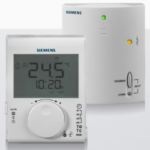 SIEMENS GEBÄUDETECHNIK RDJ100RF/SET Raumtemperaturregler LCD 5..30°C T/N 2-Pkt(TPI) Funk m. Empfänger  Verpackungseinheit:1ST