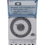 LEGRAND 412813 MicroRex QT31, analoge Tageszeitschaltuh r mit Gangreserve,230V50/60Hz,1Kanal,3TE  Verpackungseinheit:1ST