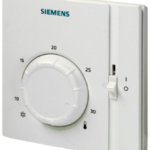 SIEMENS GEBÄUDETECHNIK RAA31 Raumtemperaturregler 24-250VAC Sollw. 8-30°C einstb.Ein/Aus-Sch.  Verpackungseinheit:1ST